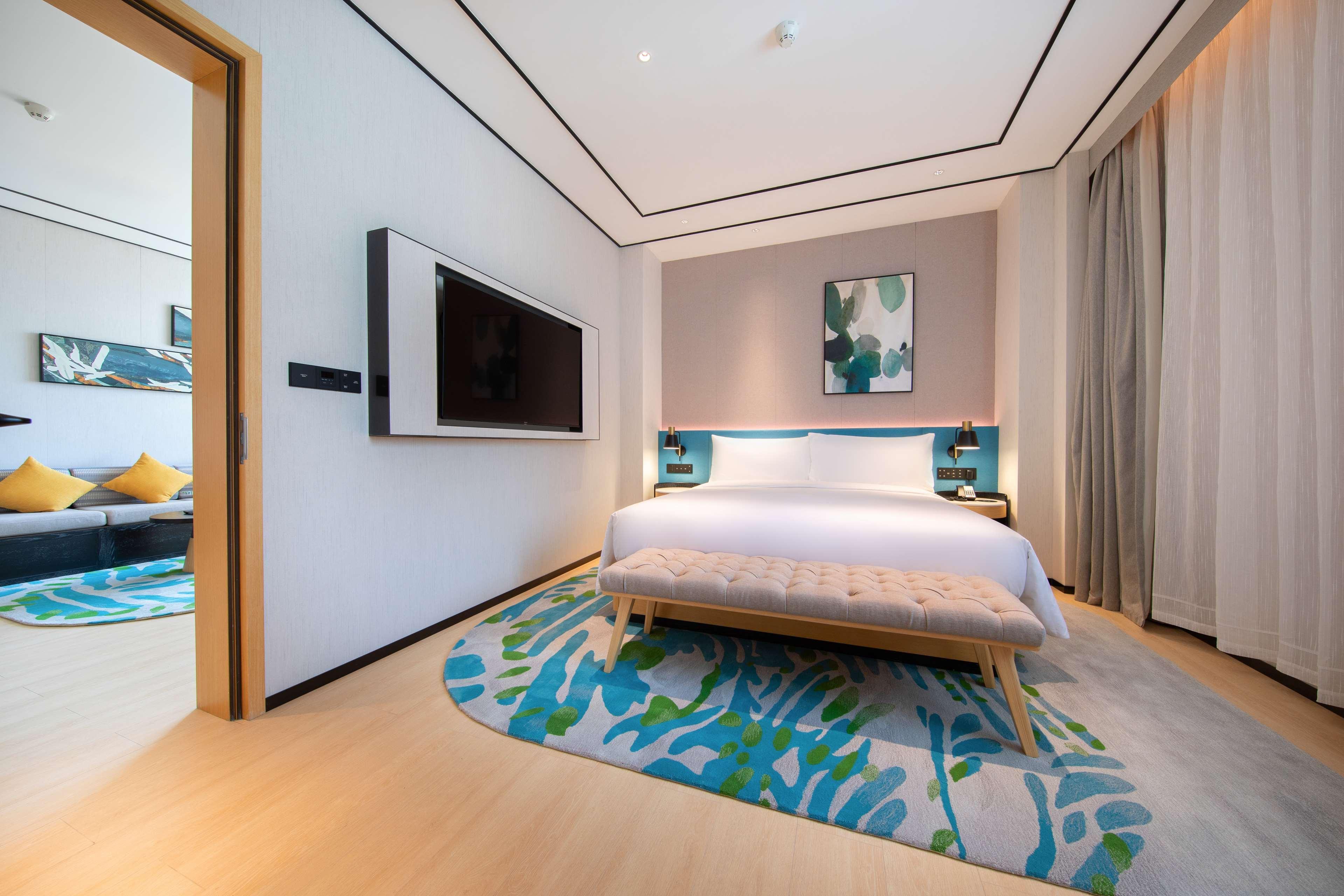 Hilton Garden Inn Shenzhen Nanshan Avenue Exterior photo