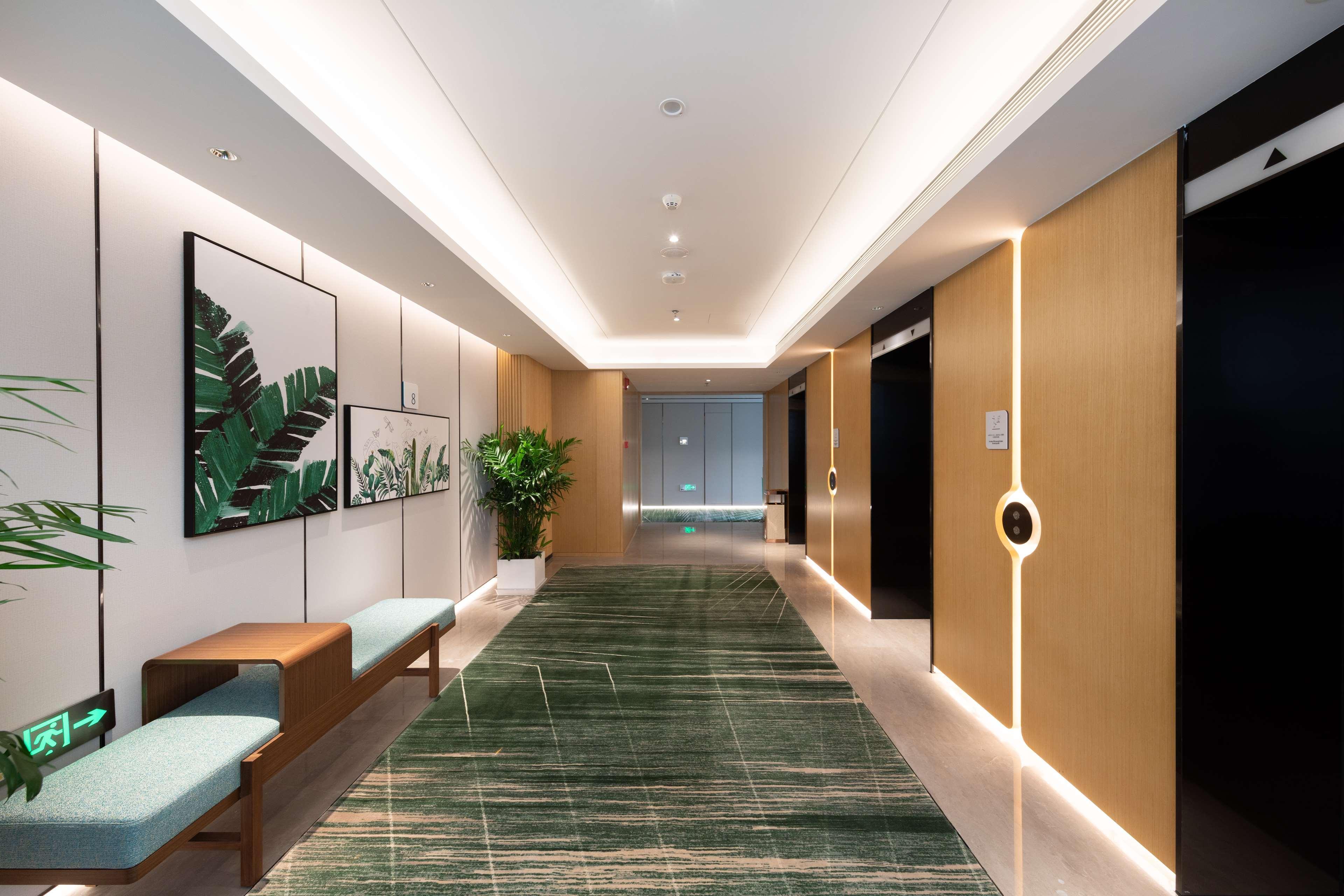 Hilton Garden Inn Shenzhen Nanshan Avenue Exterior photo