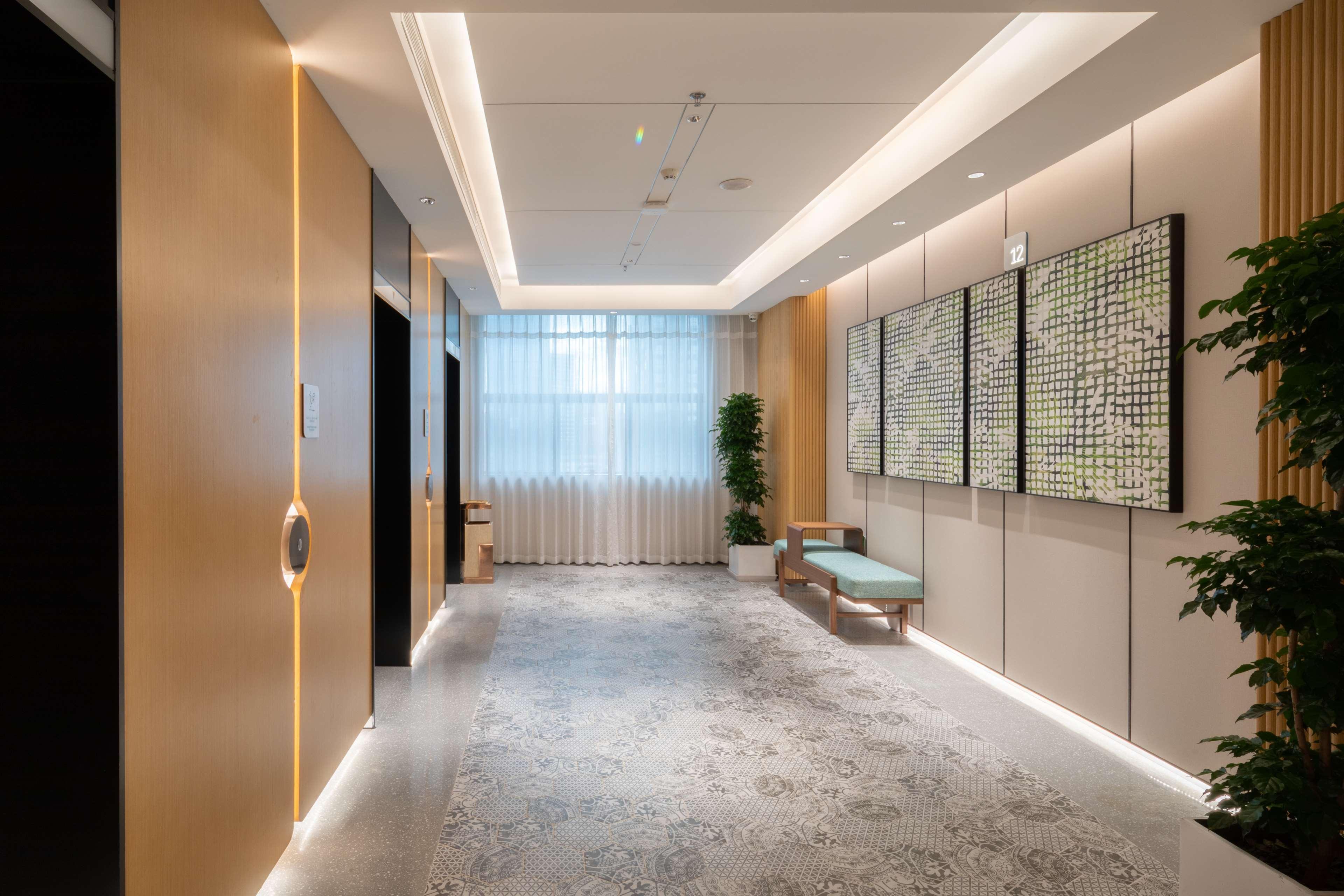 Hilton Garden Inn Shenzhen Nanshan Avenue Exterior photo
