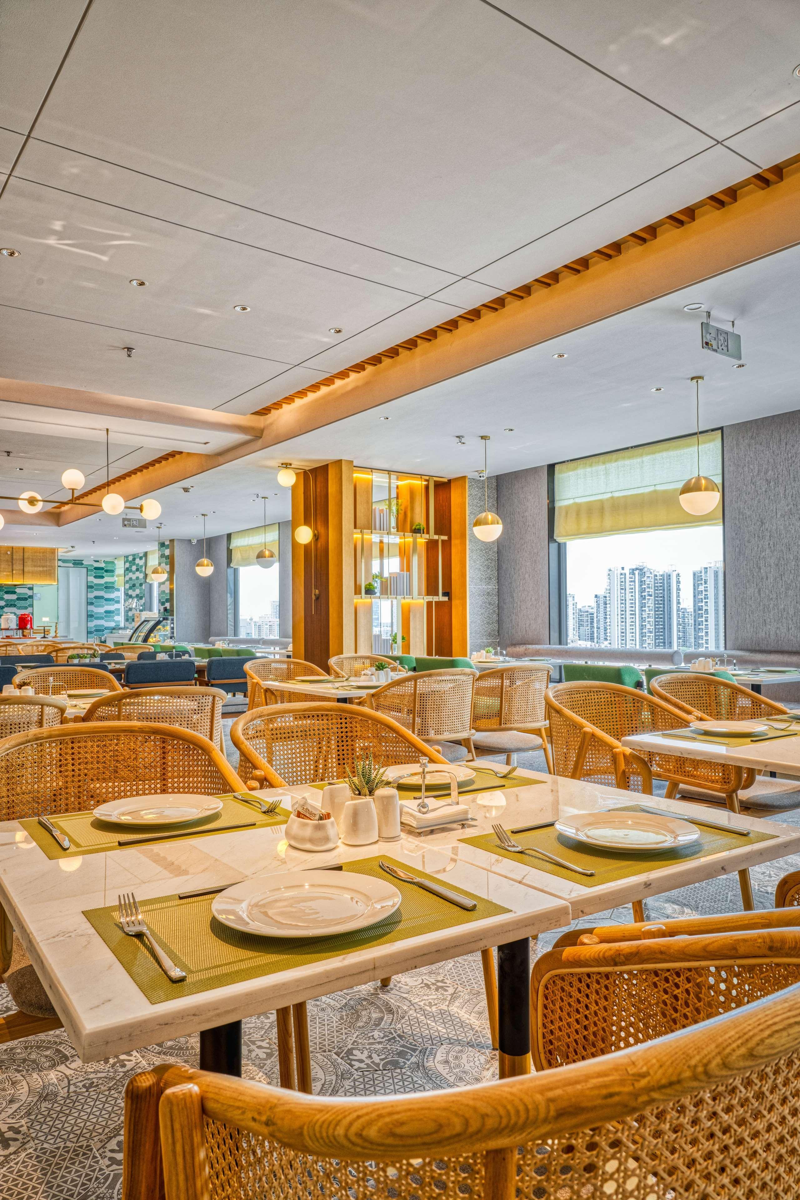 Hilton Garden Inn Shenzhen Nanshan Avenue Exterior photo