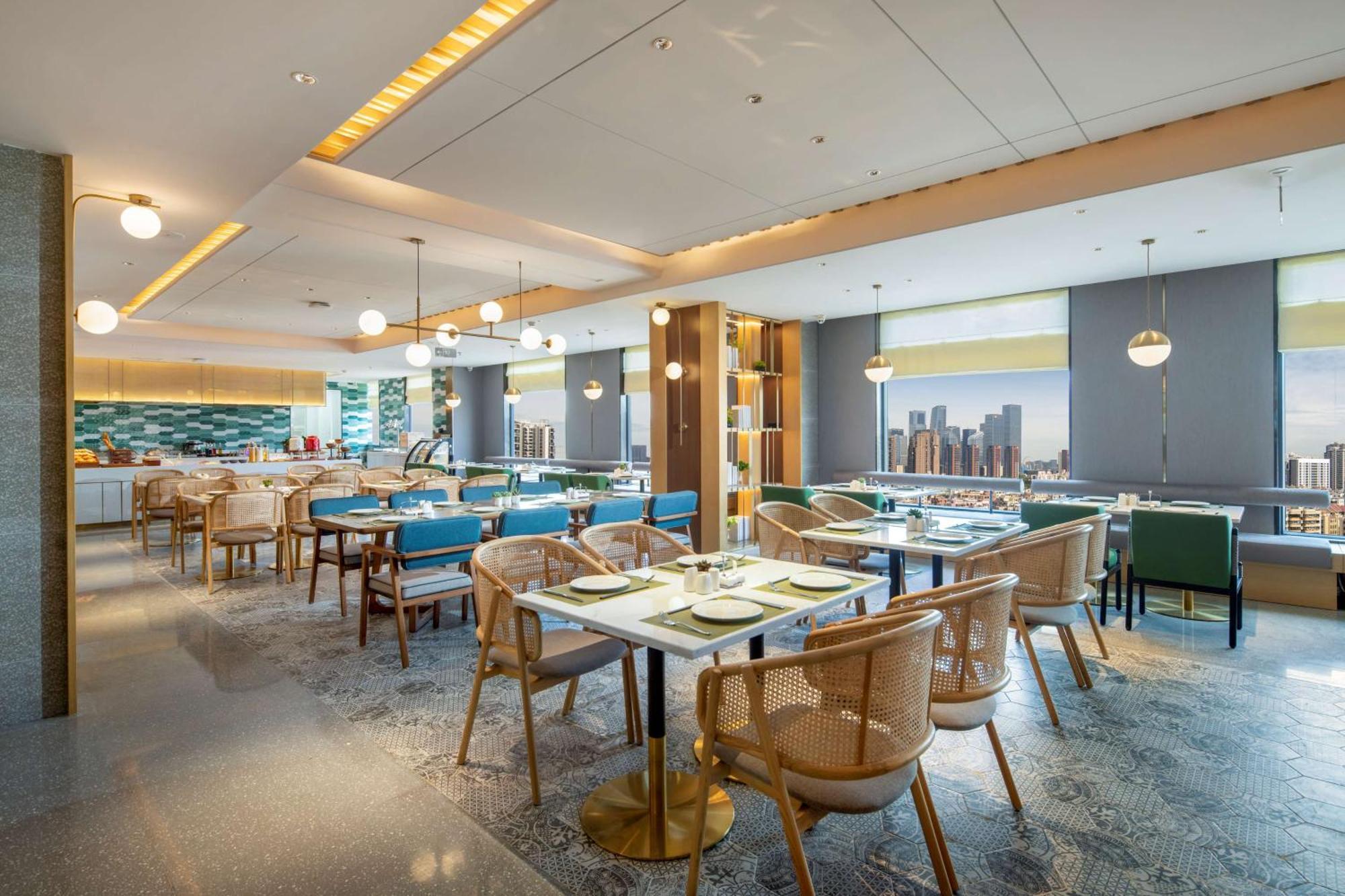 Hilton Garden Inn Shenzhen Nanshan Avenue Exterior photo